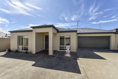 City Fringe Apartment - Tweed Heads Accommodation 10