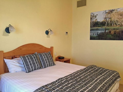 Coonawarra Place Motor Inn - Tweed Heads Accommodation 2