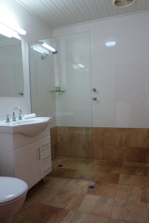 Coonawarra Place Motor Inn - Tweed Heads Accommodation 13