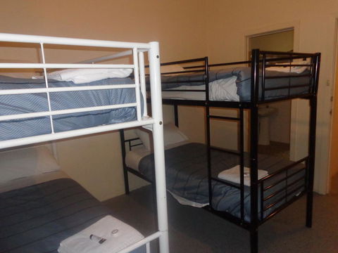 Adelaide Backpackers And Travellers Inn - Tweed Heads Accommodation 8