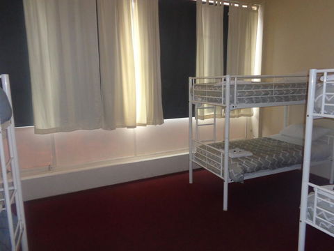 Adelaide Backpackers And Travellers Inn - Tweed Heads Accommodation 3