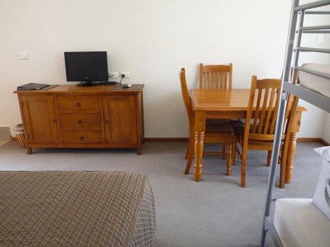 Coonawarra Motor Lodge - Tweed Heads Accommodation 12