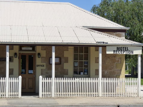 Coonawarra Motor Lodge - Tweed Heads Accommodation 5