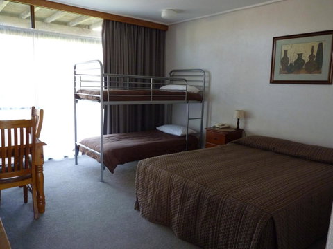 Coonawarra Motor Lodge - Tweed Heads Accommodation 10