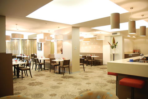 HotelMOTEL Adelaide - Tweed Heads Accommodation 10