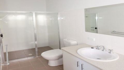 Golfers Paradise (18th Tee) - 52 Huntingdale Drive - Tweed Heads Accommodation 2