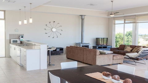 Golfers Paradise (18th Tee) - 52 Huntingdale Drive - Tweed Heads Accommodation 9