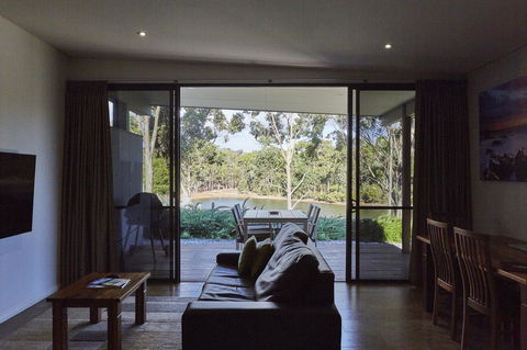 Eight Willows Retreat - Tweed Heads Accommodation 5