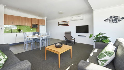Harbour View Apartments - Tweed Heads Accommodation 5