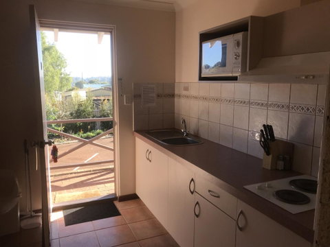 Karri Forest Motel - Tweed Heads Accommodation 21