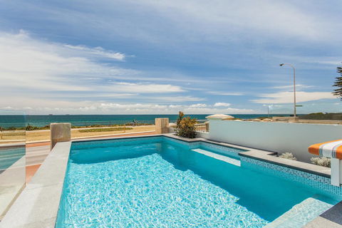 Cottesloe Beach House I - Tweed Heads Accommodation 2