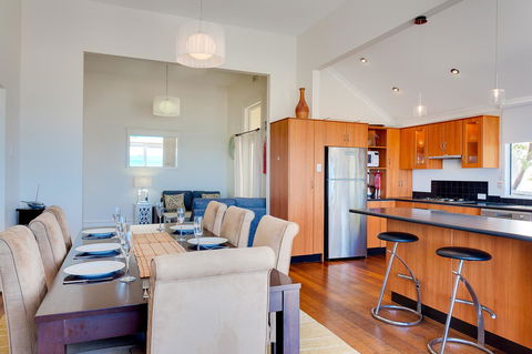 Cottesloe Beach House I - Tweed Heads Accommodation 19