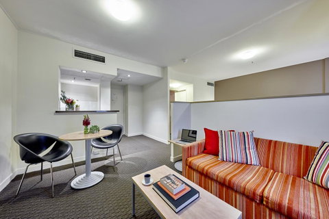 Ibis Perth - Tweed Heads Accommodation 3