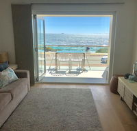 Cottesloe Beachfront Ocean View Apartment - Tweed Heads Accommodation