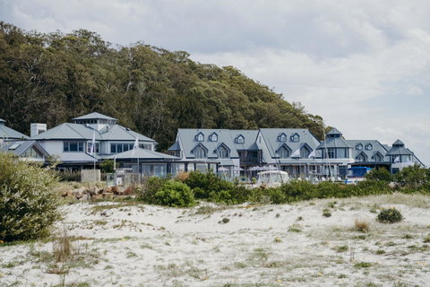 Anchorage Port Stephens - Tweed Heads Accommodation 4