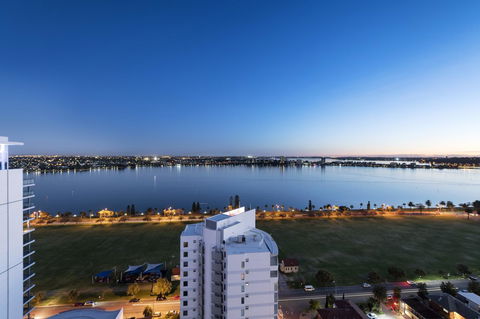 Pan Pacific Perth - Tweed Heads Accommodation 7