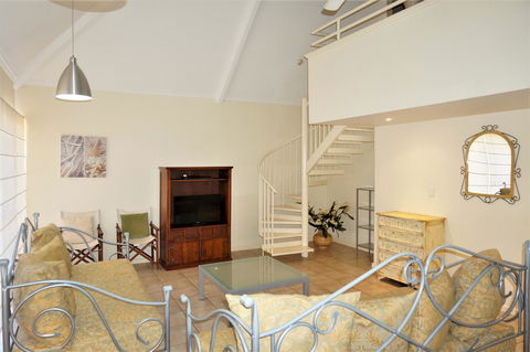 Osprey Holiday Village Unit 110 - Tweed Heads Accommodation 5