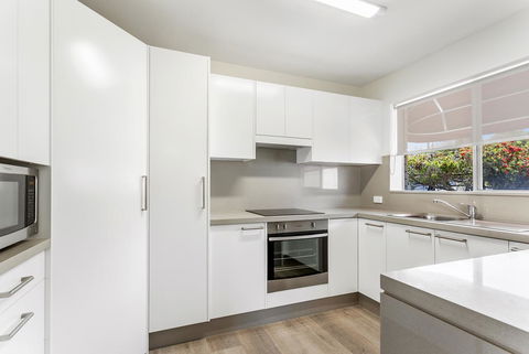 Laman Lodge, Unit 2, 15 Laman Street - Tweed Heads Accommodation 7