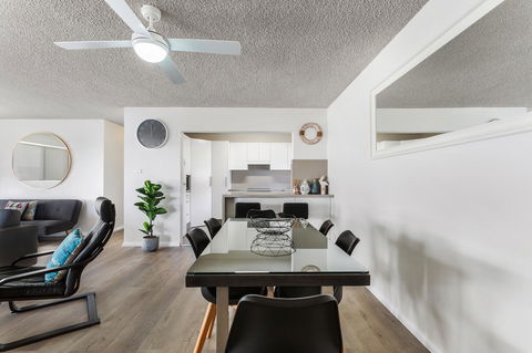 Laman Lodge, Unit 2, 15 Laman Street - Tweed Heads Accommodation 5