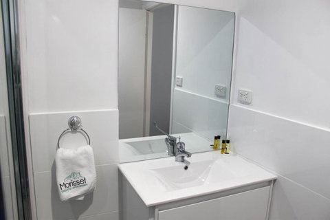Morisset Serviced Apartments - Tweed Heads Accommodation 9