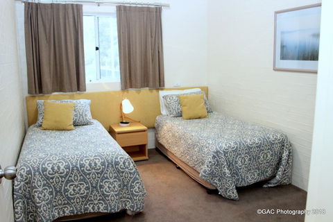 Mollymook Cove Apartments - Tweed Heads Accommodation 26