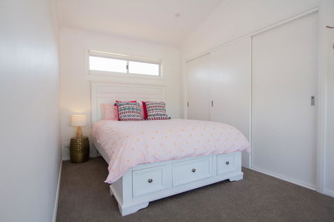 Stay In Mudgee The Grove, The Church, And Premium Private Homestead - Tweed Heads Accommodation 5