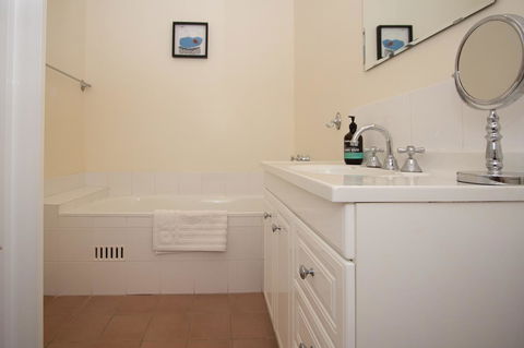 Stay In Mudgee The Grove, The Church, And Premium Private Homestead - Tweed Heads Accommodation 34
