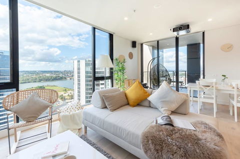 Japanese Style Waterfront Apt Wt Rooftop Pool - Tweed Heads Accommodation 23