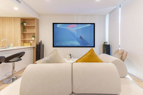 Japanese Style Waterfront Apt Wt Rooftop Pool - Tweed Heads Accommodation 24