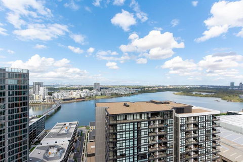 Japanese Style Waterfront Apt Wt Rooftop Pool - Tweed Heads Accommodation 6