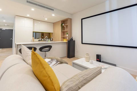 Japanese Style Waterfront Apt Wt Rooftop Pool - Tweed Heads Accommodation 16