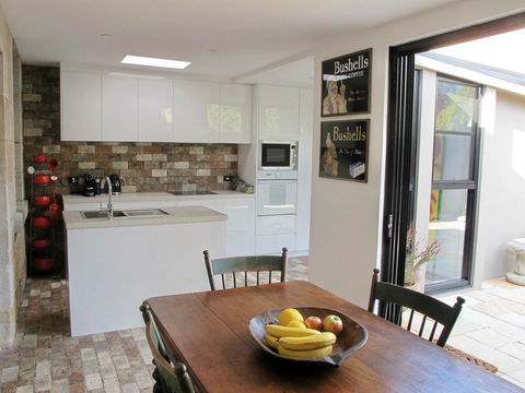 Apple Tree Cottage - Tweed Heads Accommodation 4