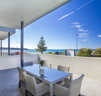 Beachfront Apartment Unit 2 - Tweed Heads Accommodation
