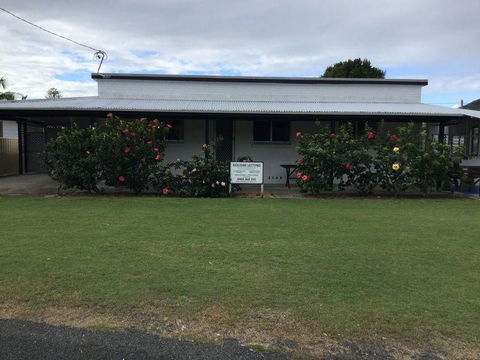 Hat Head Beach Cottage 1 - Tweed Heads Accommodation 0