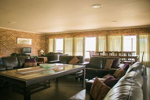Ironstone Estate Lovedale - Tweed Heads Accommodation 26