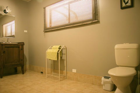 Ironstone Estate Lovedale - Tweed Heads Accommodation 9