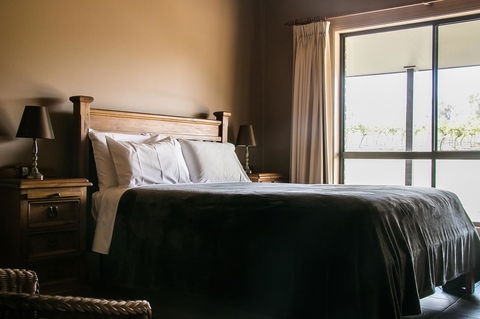 Ironstone Estate Lovedale - Tweed Heads Accommodation 22