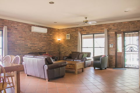 Ironstone Estate Lovedale - Tweed Heads Accommodation 18
