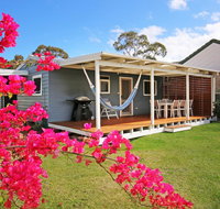 Hayes Beach House - Jervis Bay - Pet Friendly - Tweed Heads Accommodation