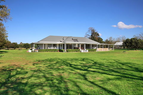 Terara Riverside Retreat - Tweed Heads Accommodation 23