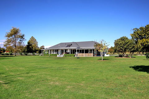 Terara Riverside Retreat - Tweed Heads Accommodation 5