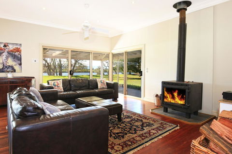 Terara Riverside Retreat - Tweed Heads Accommodation 0