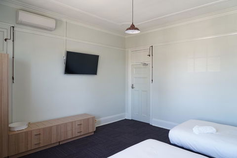 Rosehill Hotel - Tweed Heads Accommodation 4