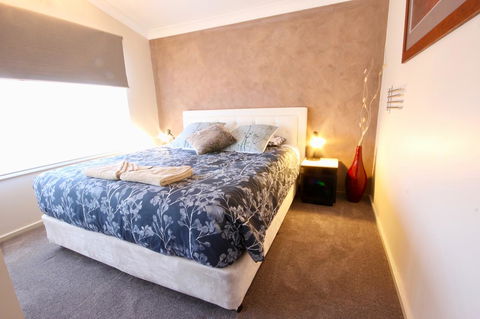 Full Circle Apartments - Tweed Heads Accommodation 2