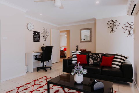Central Wagga Self Catering Apartment - Tweed Heads Accommodation 0