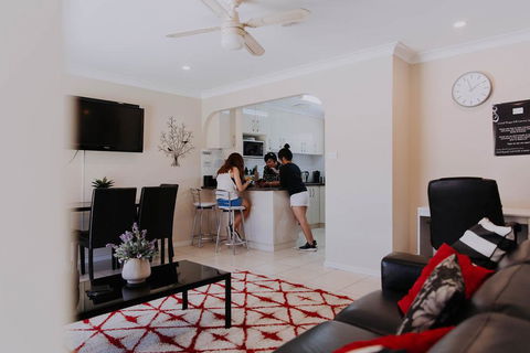 Central Wagga Self Catering Apartment - Tweed Heads Accommodation 5