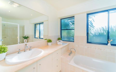 The Cove Yamba - Tweed Heads Accommodation 16