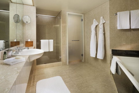 Four Seasons Hotel Sydney - Tweed Heads Accommodation 42