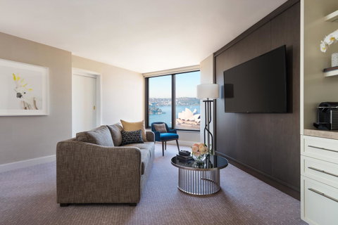 Four Seasons Hotel Sydney - Tweed Heads Accommodation 1