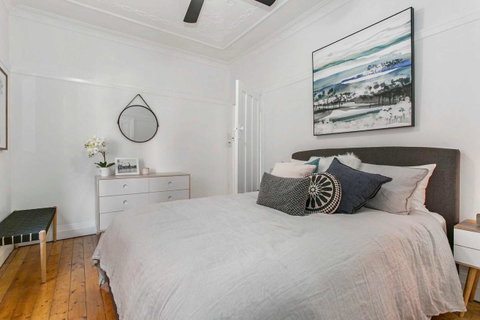 Seaspray - Manly Beach Apartment Close To The Sand - Tweed Heads Accommodation 1